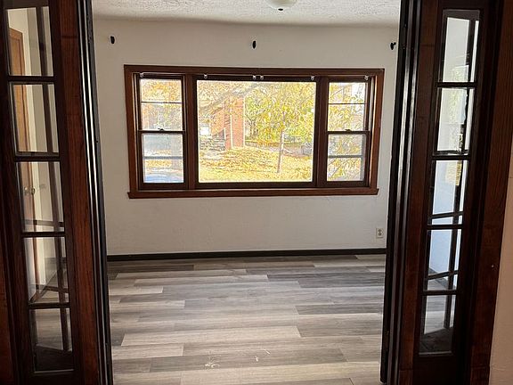 2nd image of 203 Howard Ave #1