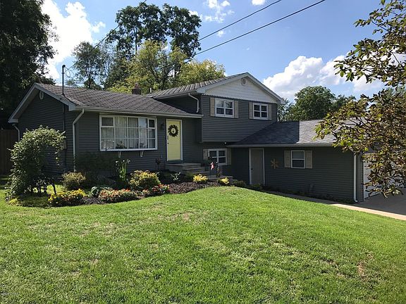 3rd image of 369 Beaumont Dr