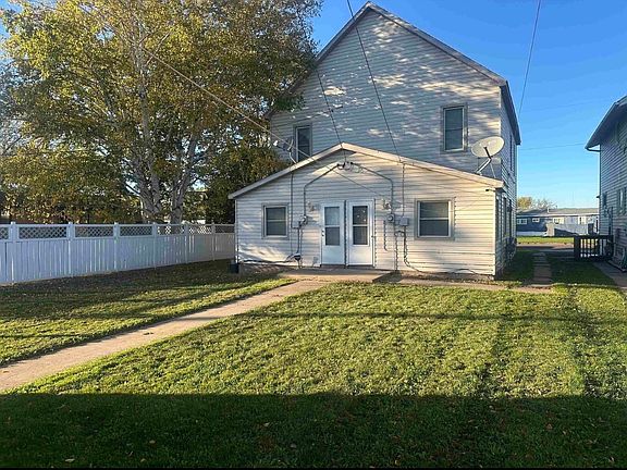 2nd image of 3514 N Belknap St #1