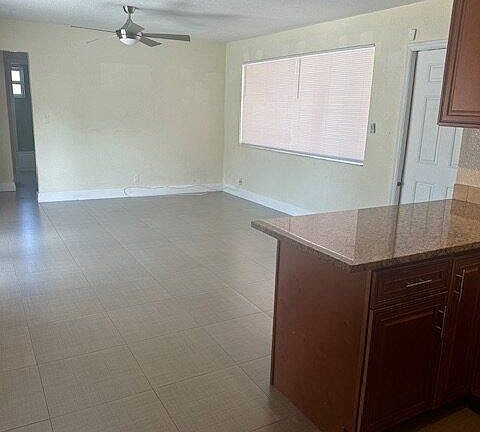 4th image of 801 NE 50th Ct