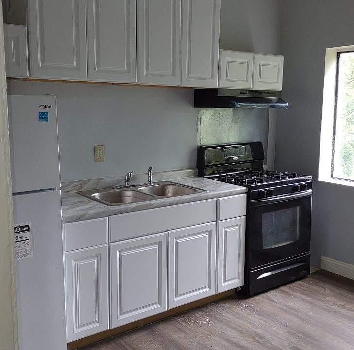 1st image of 2836 Stanton Ave #3N