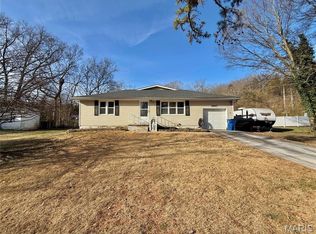 3847 Parkway Ln, Arnold, MO 63010