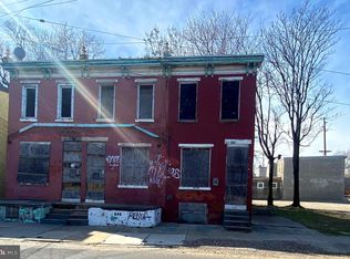 807 S 9th St, Camden, NJ 08103