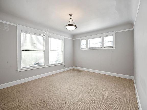 4th image of 2700 Polk St APT 4