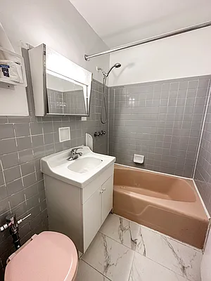 Rented by Highline Residential | media 18