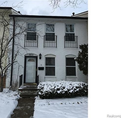 1st image of 3389 Burbank Dr