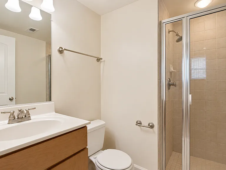 660 Morton Pl NE #1 — Photo 7