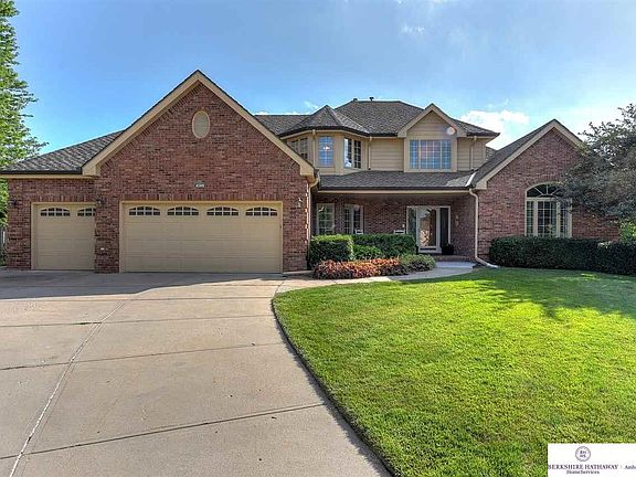 2nd image of 6032 S 166th Cir
