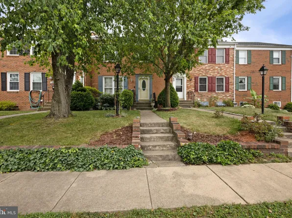 7439 Sabin Dr, Manassas, VA 20109
