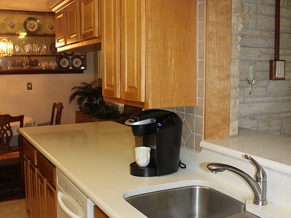 3rd image of 2845 Briarwood Ln