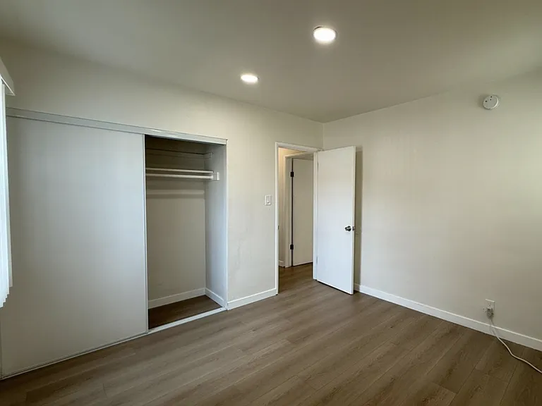 7339 Woodman Ave #1 — Photo 8