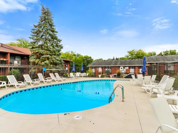 1270 Wisconsin STREET #205A, Lake Geneva, WI 53147