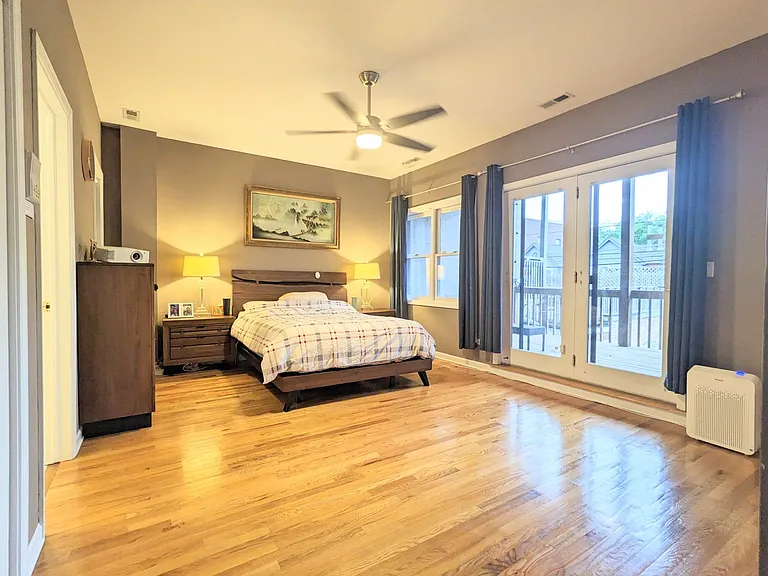 3240 N Sheffield Ave #2 — Photo 11