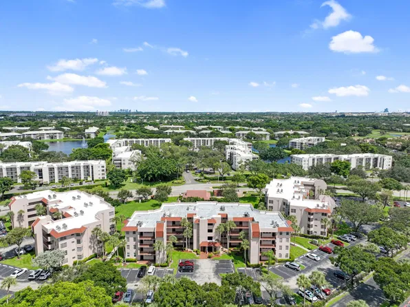 1900 SABAL PALM Drive #205, Davie, FL 33324