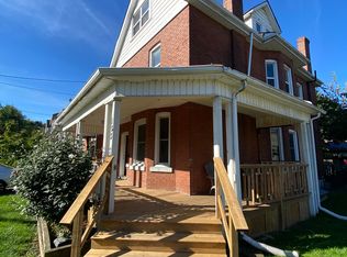 122 Rosslyn Ave S #1, Hamilton, ON L8M3J2