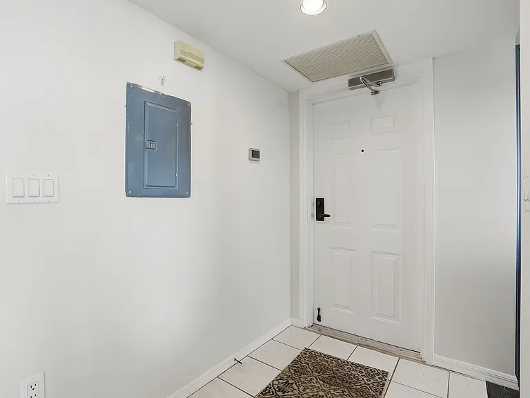 6101 Pelican Bay Blvd #1 — Photo 12