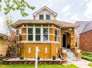 6307 N Melvina Ave, Chicago, IL 60646