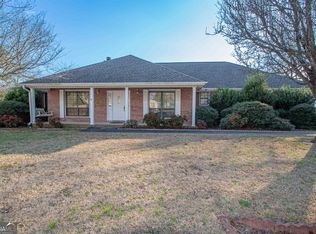 122 Pine Bluff Dr, Warner Robins, GA 31088