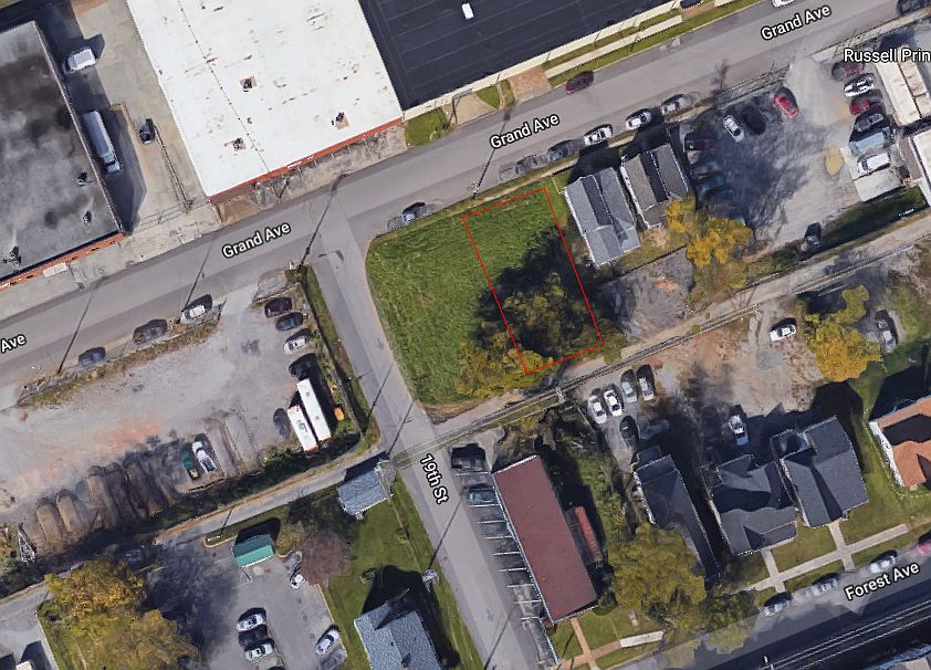 2nd image of 1828 Grand Ave