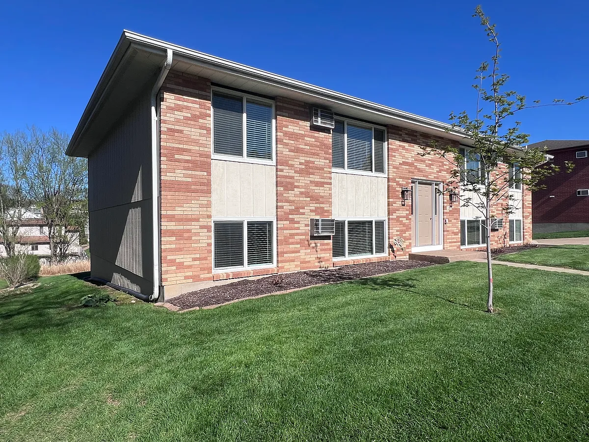 Building Photo - 750 Duggan Dr #1