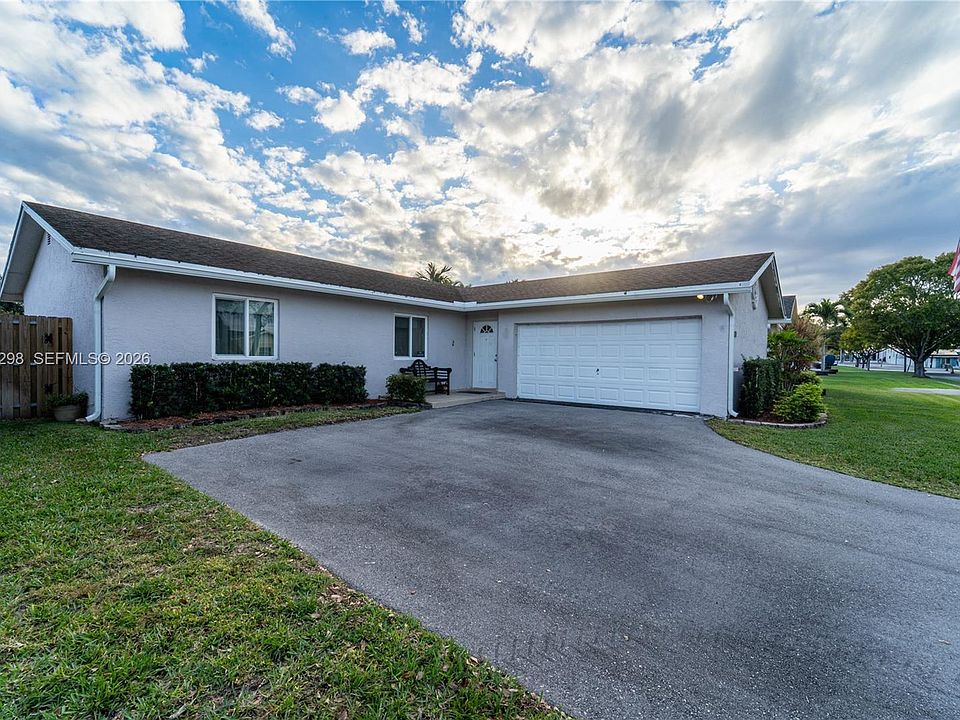 1st image of 10760 NW 21st St