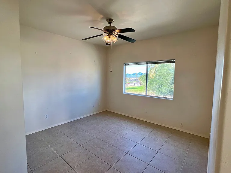 420 Acoma Blvd S #12 — Photo 15