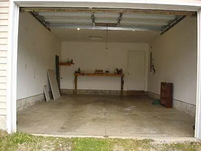 3 bed, 1.5 bath, $1,350 — Photo 2