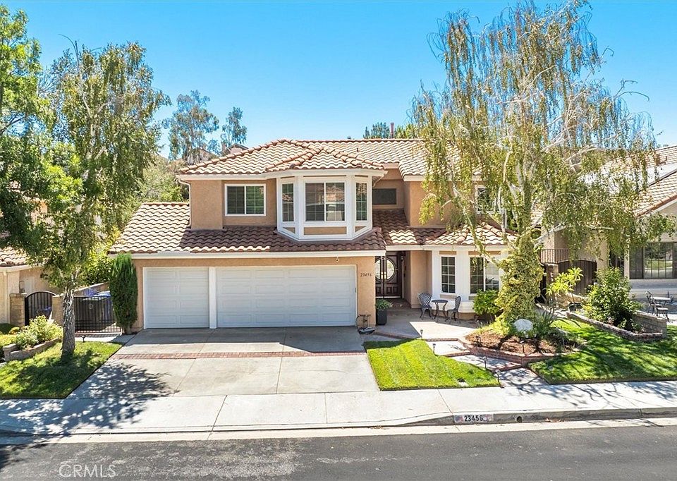 1st image of 23456 Thornewood Dr