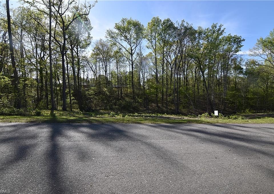 2nd image of 107 Fox Trace Ct #3