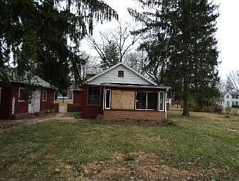 2nd image of 367 Collingwood Ave