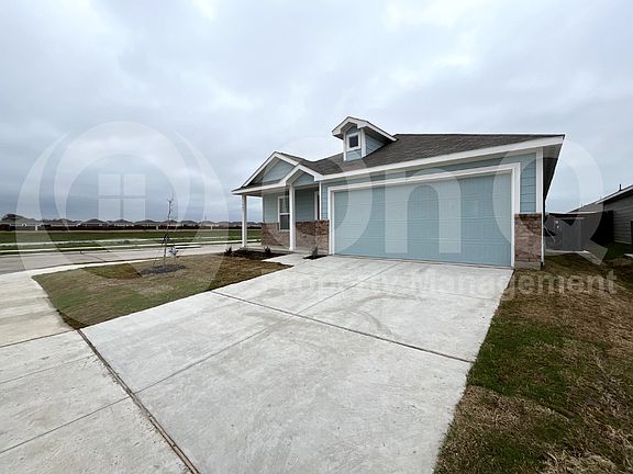 2nd image of 303 Ashbrook Way