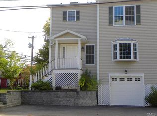 15 Veres St, Fairfield, CT 06824