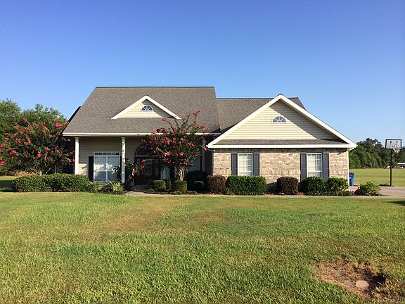 4th image of 3042 Englewood Dr