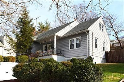 1st image of 144 Minerva Dr