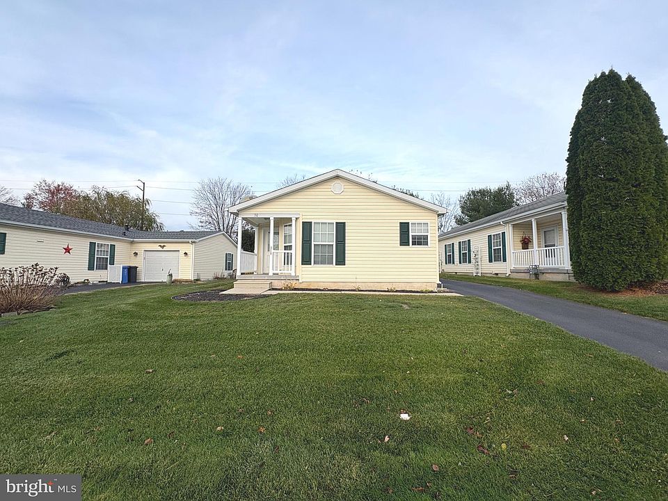 1st image of 30 Fort Lee Dr