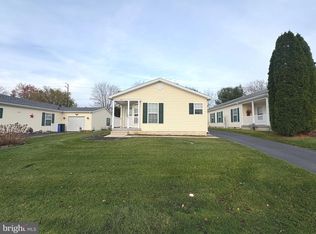 30 Fort Lee Dr, Manahawkin, NJ 08050