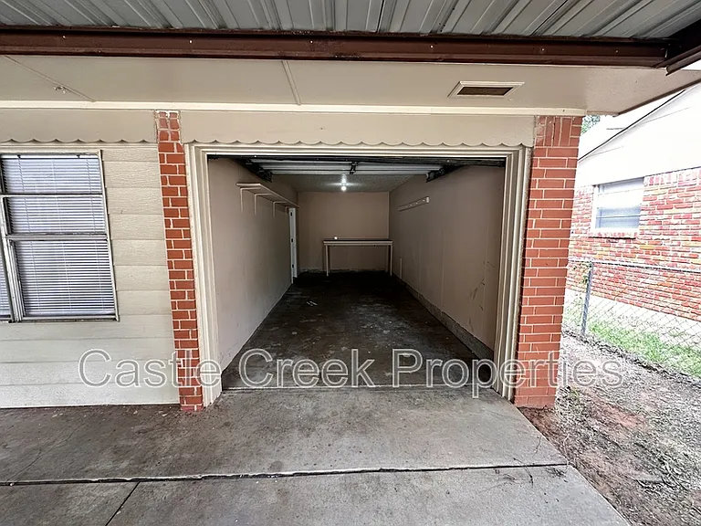 5305 Brookdale Dr — Photo 9