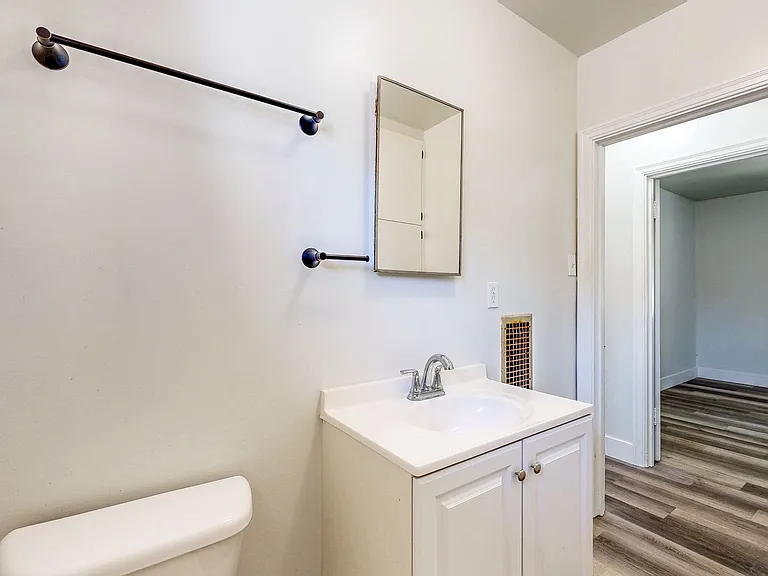 560 McConnell Ave — Photo 15