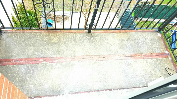 Rented by Brooklyn Vertical Inc. | media 32