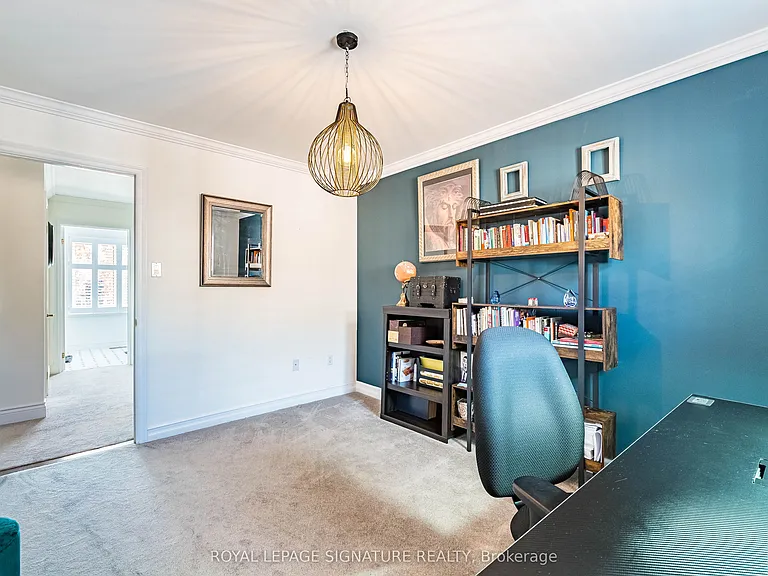 5571 Spangler Dr — Photo 34