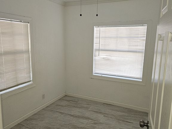 4th image of 27683 Horne Ave