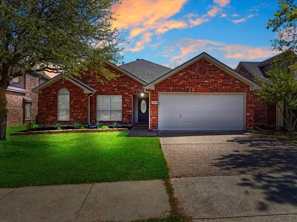 608 Lake Village Dr, McKinney, TX 75071