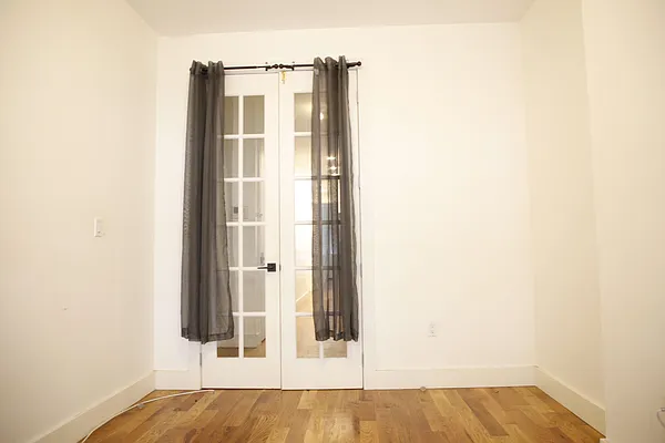 Rented by Lofts and Flats LLC | media 6