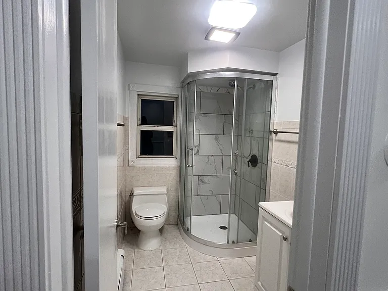 Daniel St — Photo 38