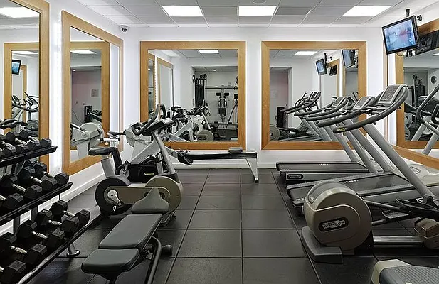 Rented by Lodger Corp | media 12