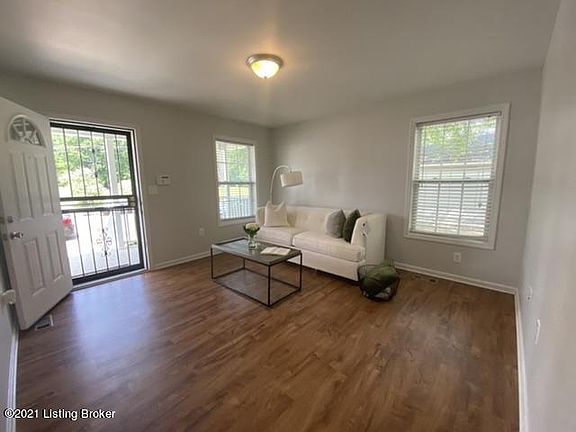 5th image of 1023 S Hancock St