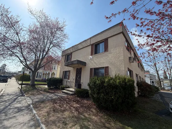 10 Thompson St #E, Concord, NH 03301