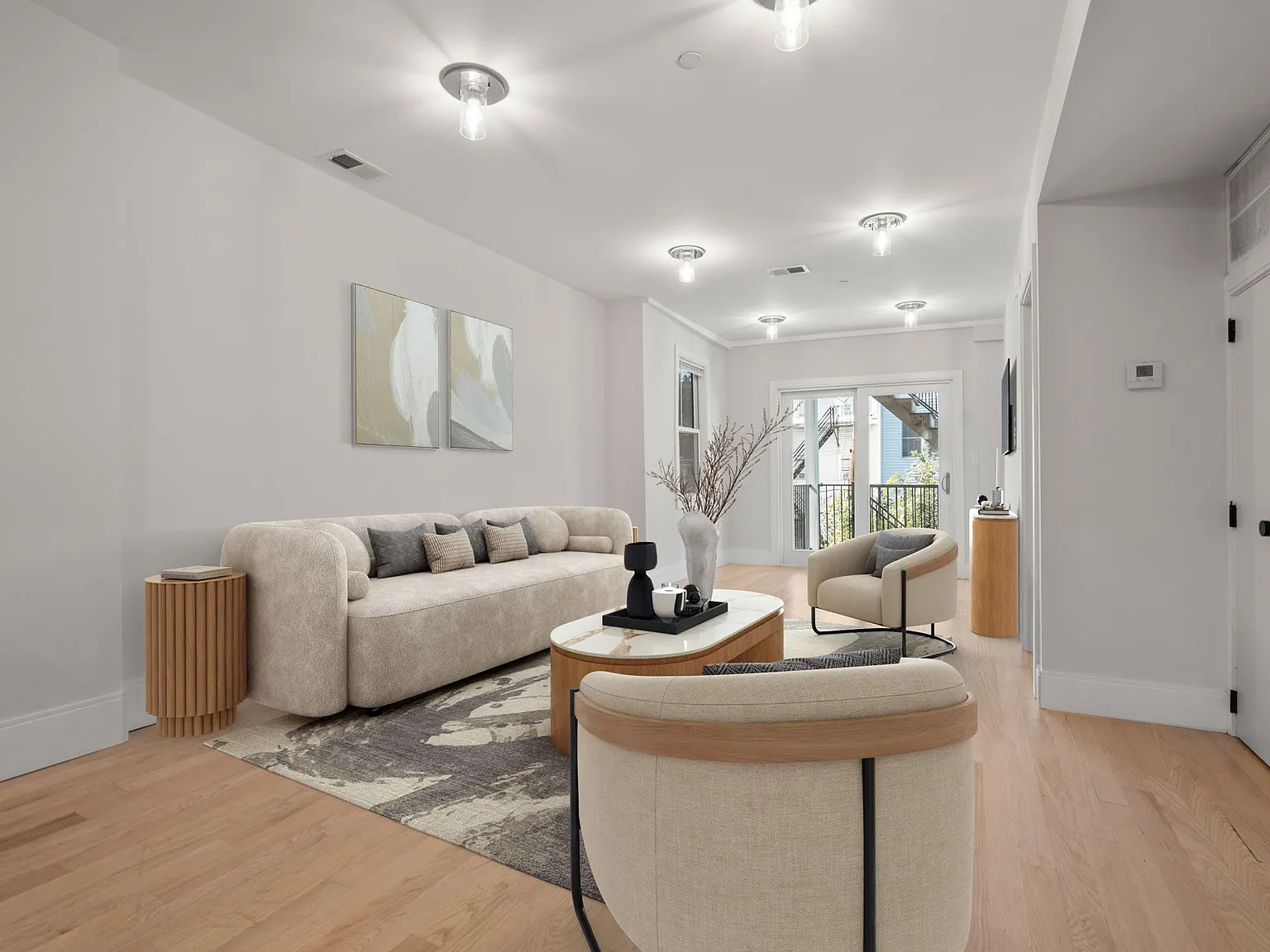 2 bed, 900 sqft, $3,200 — Photo 3