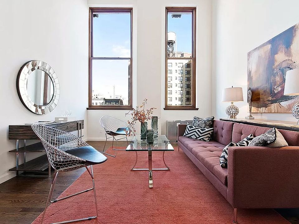 1st image of 305 2nd Ave APT 513