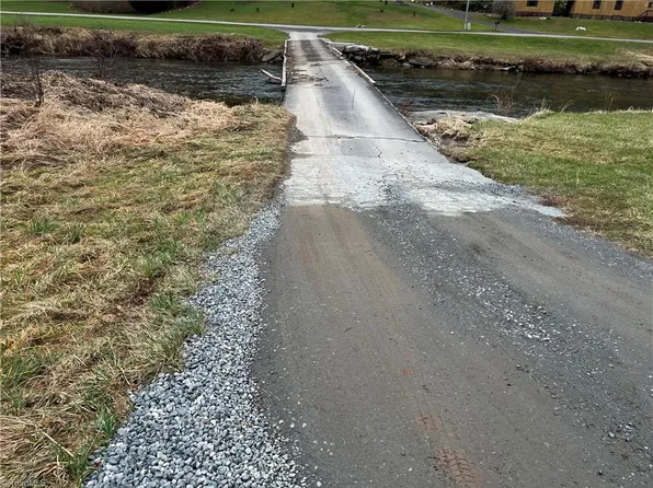 0 Railroad Grade Rd, Fleetwood, NC 28626